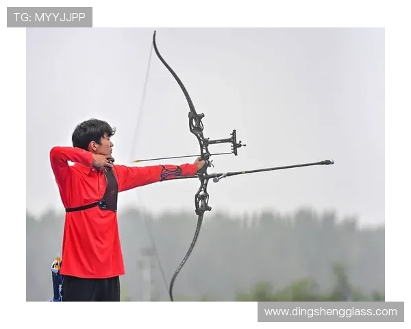 射箭基础入门教程:从握弓姿势到精准射击技巧全面解析